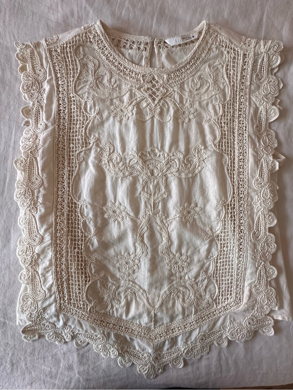 Zara - Embroidered Ivory Color Blouse (size XS)